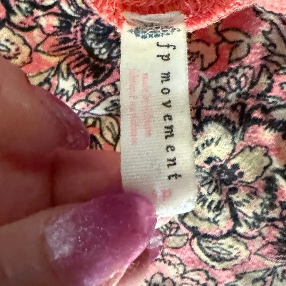 Free People FP Movement Poppy Dreams Tee | Floral Top | Coral Pink | Size S - Picture 9 of 9